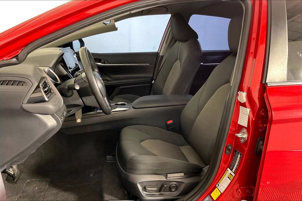 Used 2024 Toyota Camry LE FWD image 30