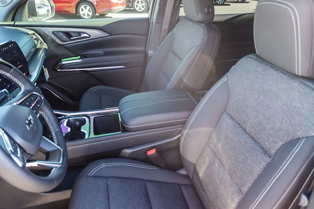 New 2026 Chevrolet Traverse LT w/ Enhanced Driving Package image 16