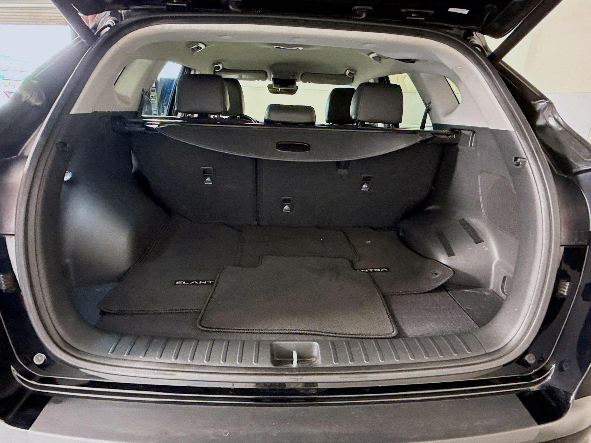 Used 2020 Hyundai Tucson Limited w/ Cargo Package AWD/4WD image 35