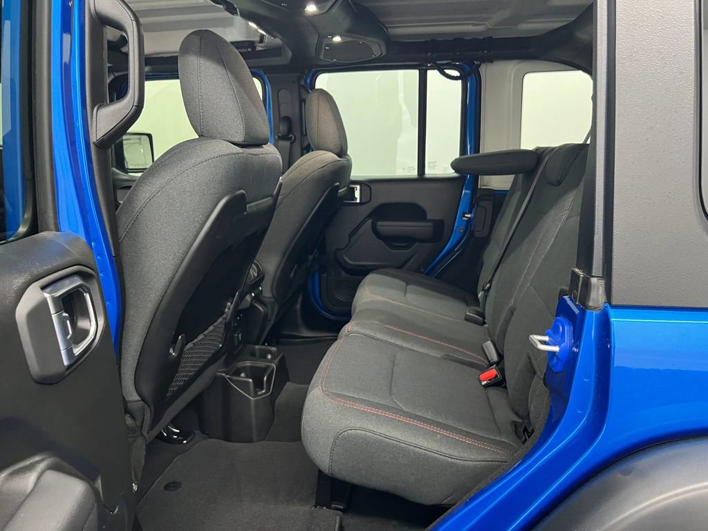 Used 2024 Jeep Wrangler Unlimited Rubicon image 12