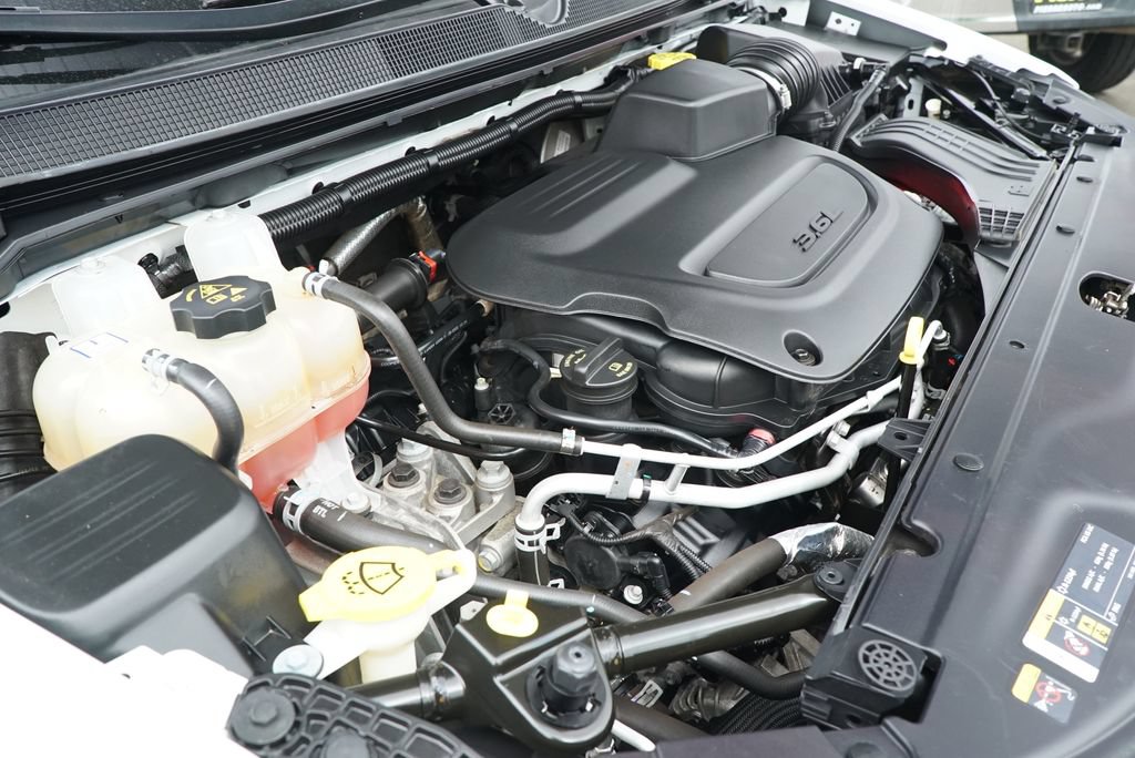 Used 2022 Chrysler Pacifica Touring-L FWD image 34