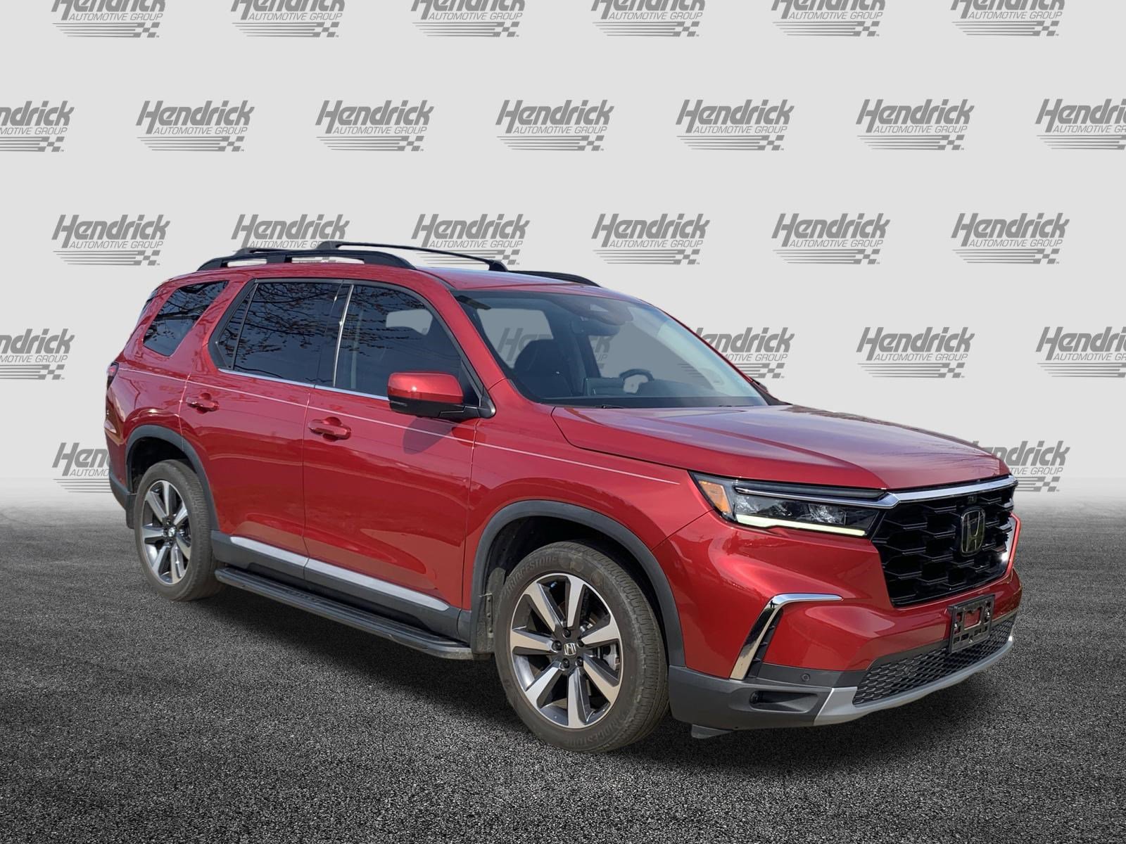 Used 2023 Honda Pilot Elite image 2