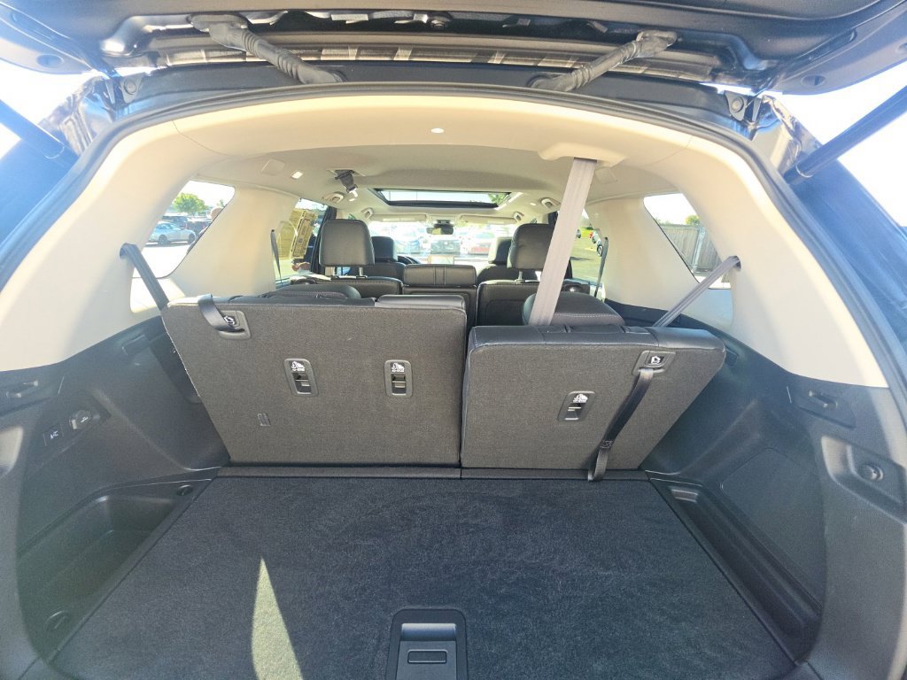Certified 2024 Honda Pilot Touring image 30
