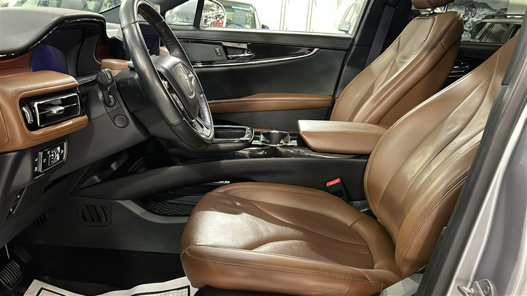 Used 2023 Lincoln Nautilus Reserve AWD/4WD image 10