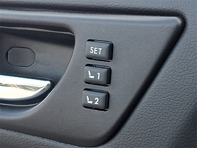 Used 2017 Subaru Outback 3.6R Limited image 29