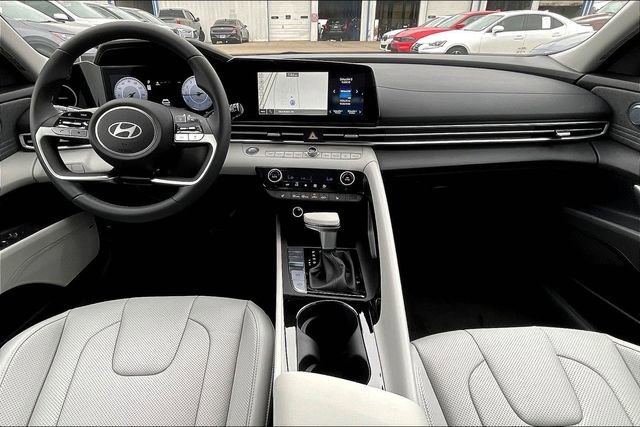 New 2026 Hyundai Elantra Limited image 5