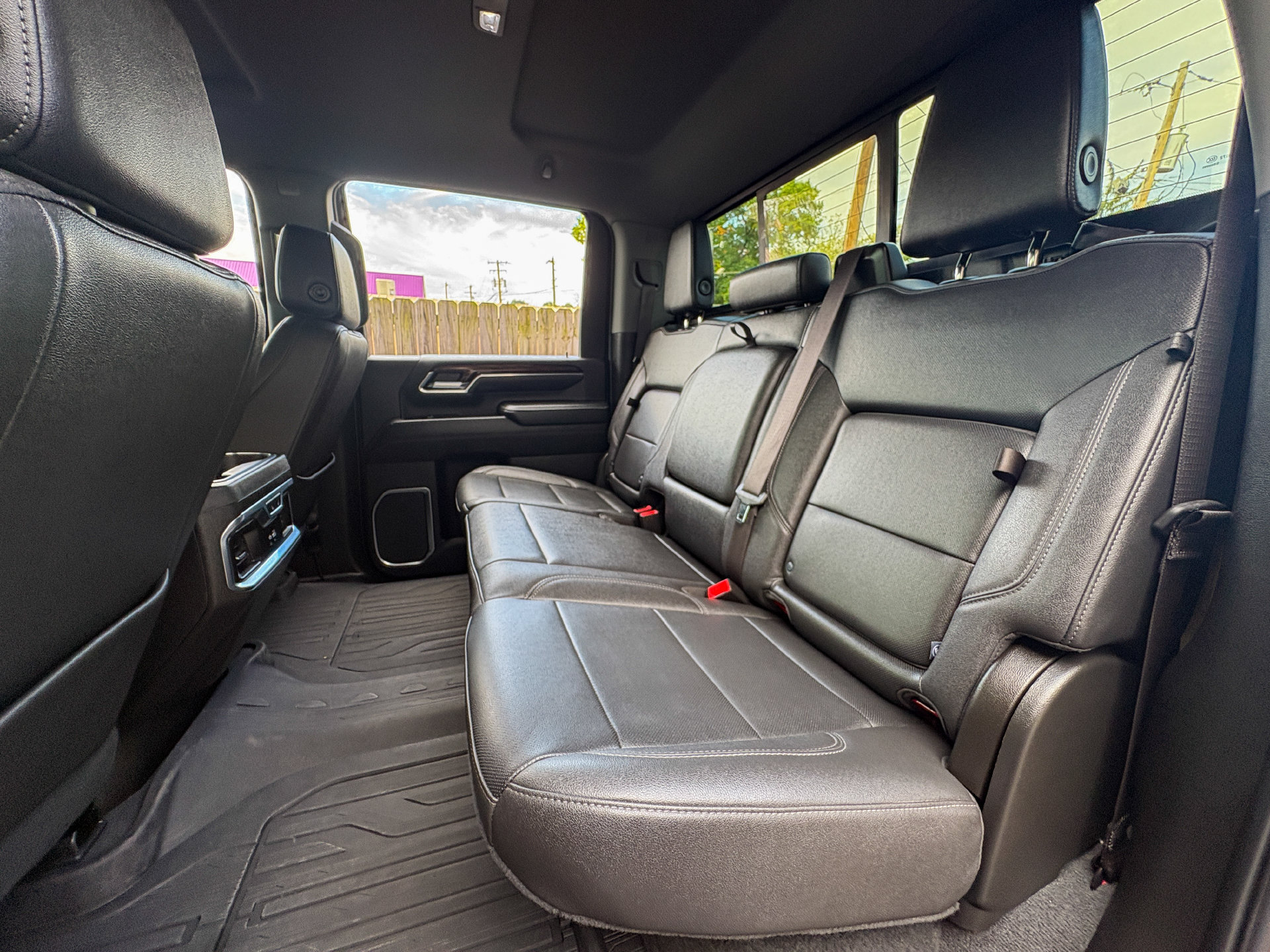 Used 2024 GMC Sierra 3500 SLT AWD/4WD image 23