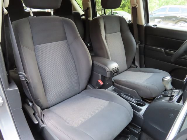 Used 2016 Jeep Compass Sport w/ Power Value Group FWD image 28