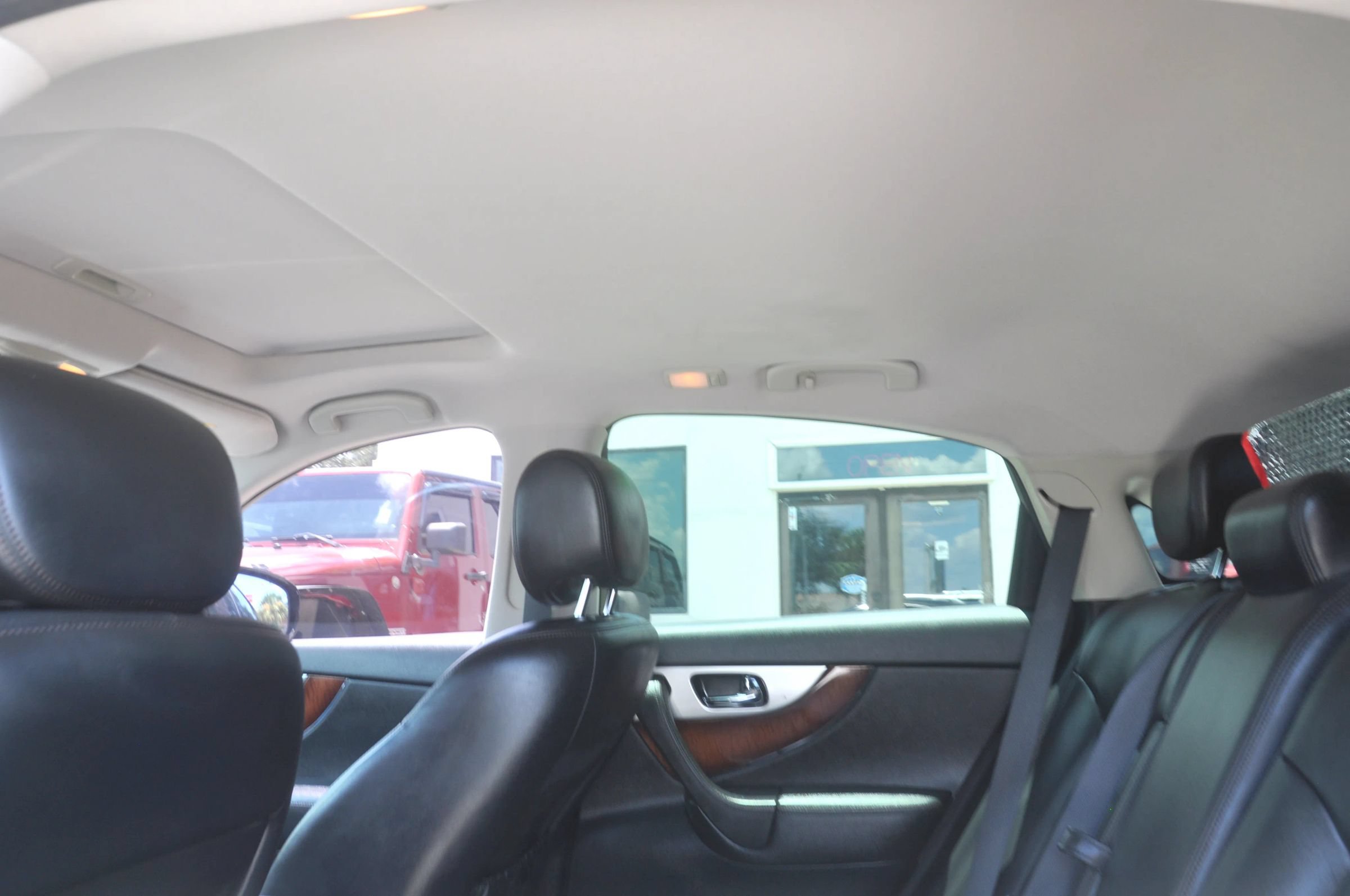 Used 2014 INFINITI QX70 AWD w/ Premium Package image 38
