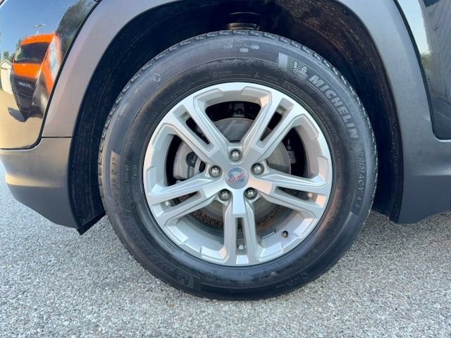 Used 2021 GMC Terrain SLE w/ Driver Convenience Package FWD image 29