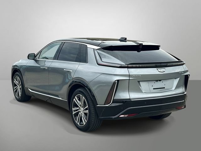 Certified 2025 Cadillac Lyriq Luxury w/ LPO, Floor Liner Package AWD/4WD image 28