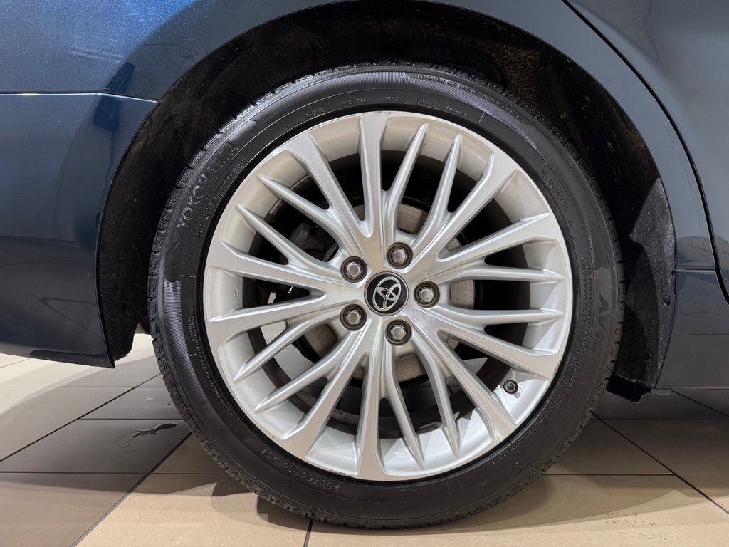 Used 2018 Toyota Camry XLE w/ Audio Package FWD image 9