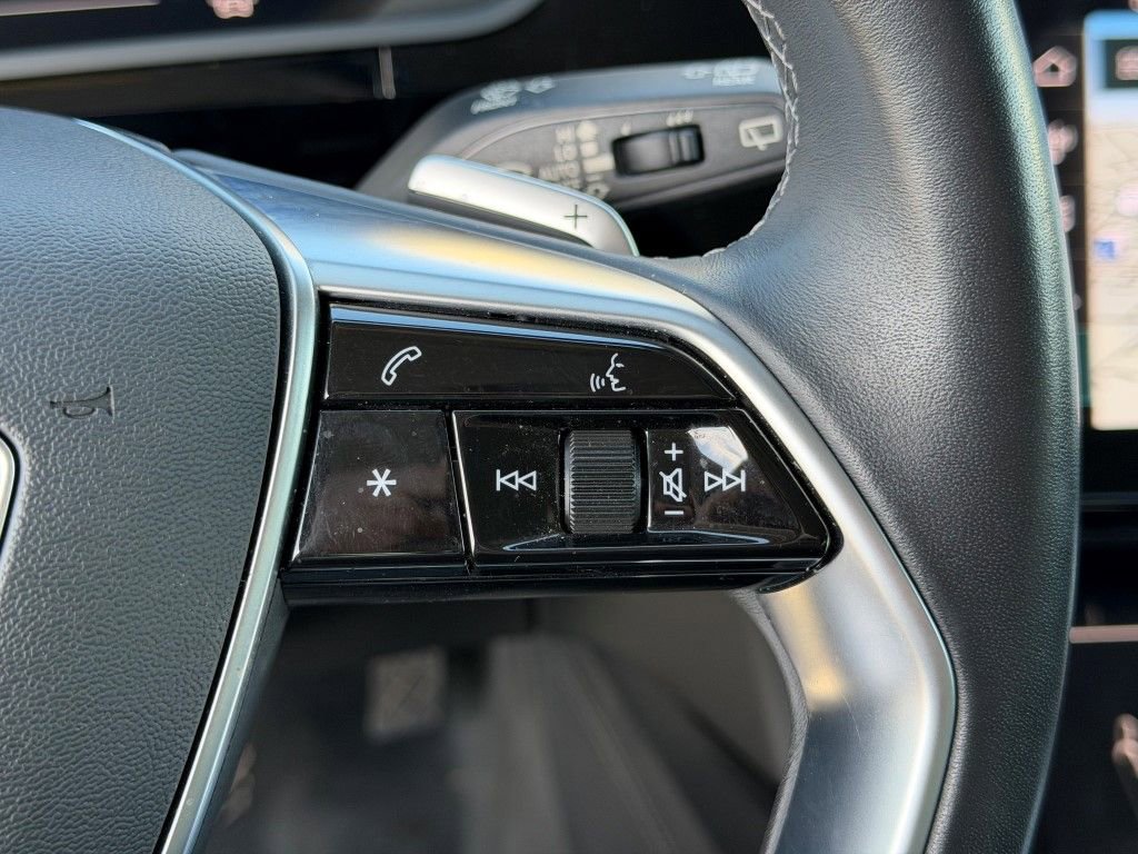 Certified 2022 Audi e-tron Premium w/ Convenience Plus Package image 26