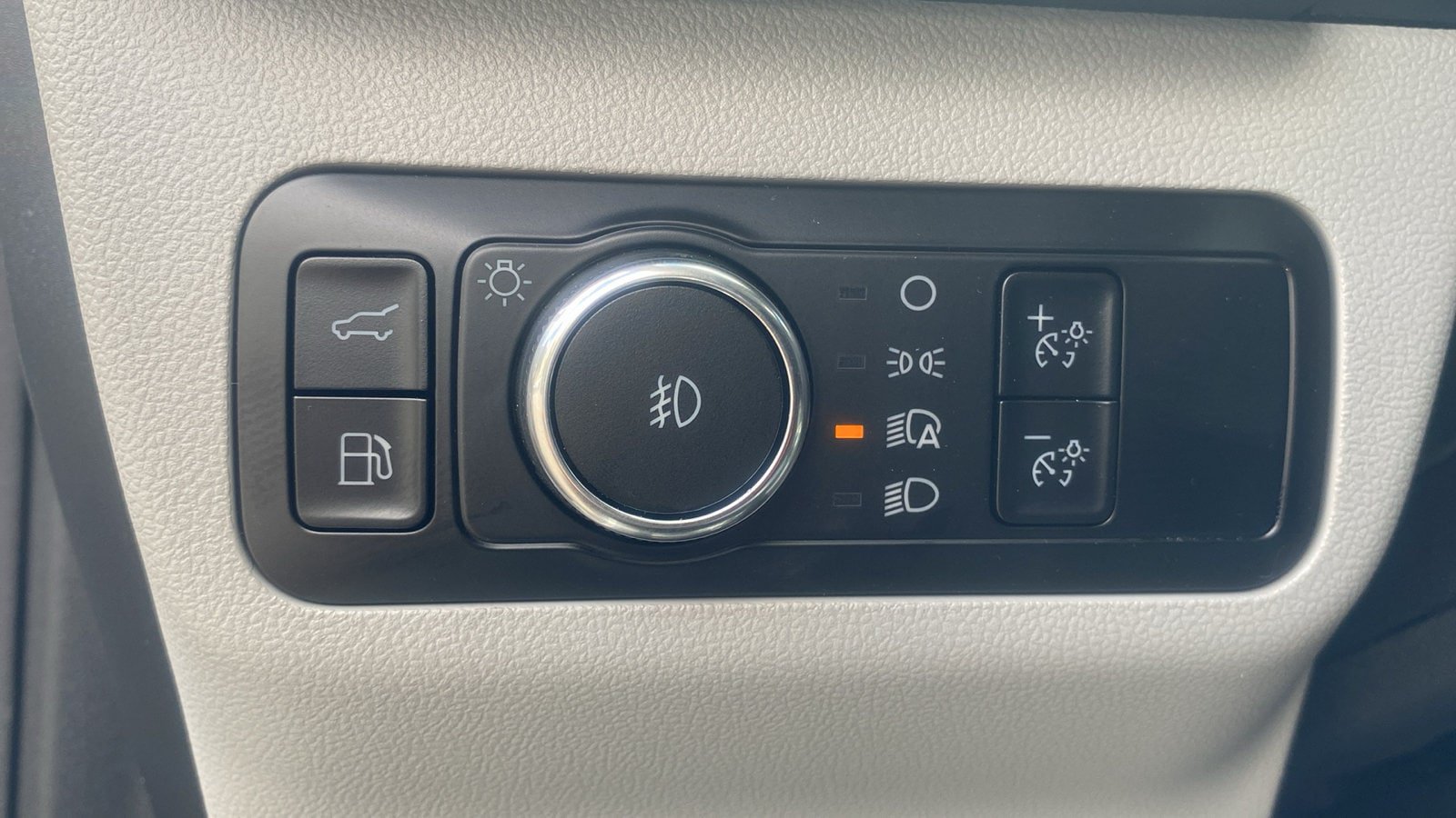 Used 2024 Ford Escape SE w/ PHEV Premium Package FWD image 8