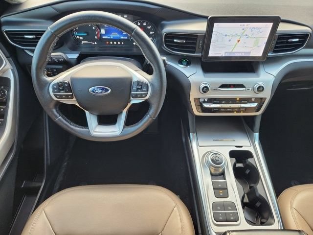 Used 2021 Ford Explorer XLT w/ Equipment Group 202A RWD image 25