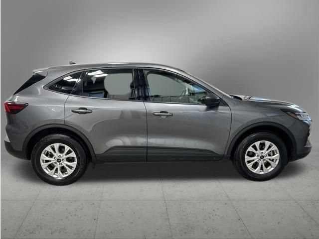 Used 2025 Ford Escape Active AWD/4WD image 6