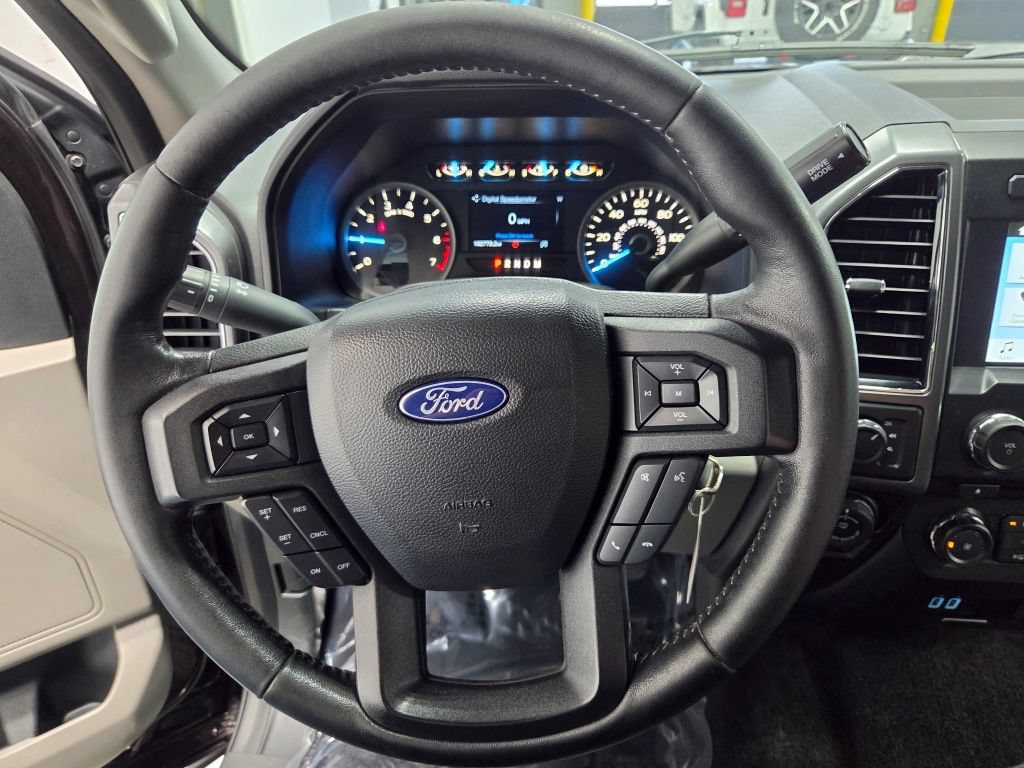 Used 2018 Ford F150 XLT w/ Equipment Group 302A Luxury AWD/4WD image 26