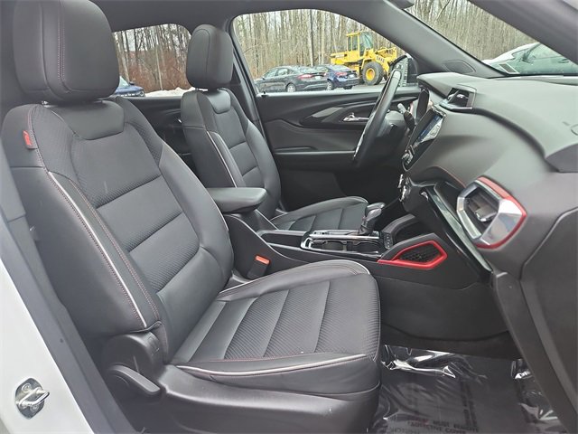 Used 2021 Chevrolet TrailBlazer RS w/ Sun and Liftgate Package image 28