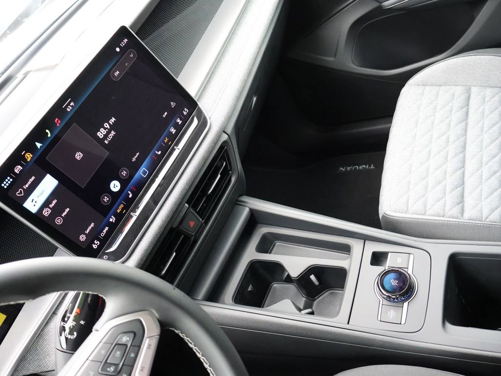 Used 2025 Volkswagen Tiguan S image 22