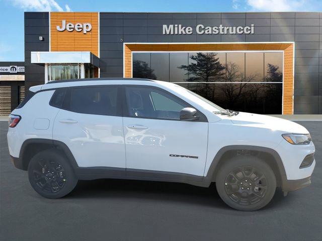 New 2026 Jeep Compass Latitude image 3