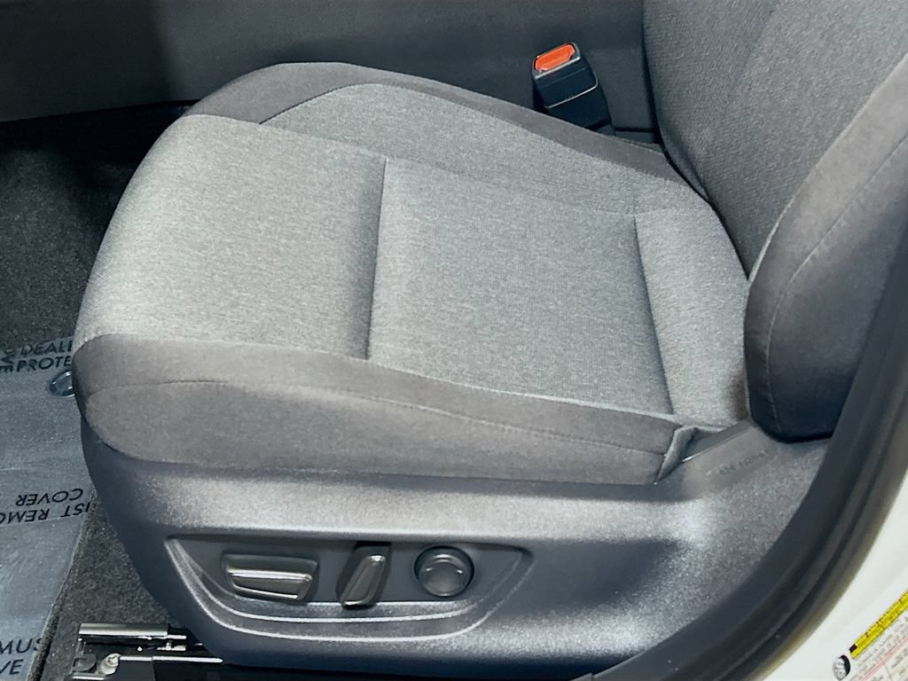 Used 2025 Toyota Camry LE w/ Convenience Package FWD image 16