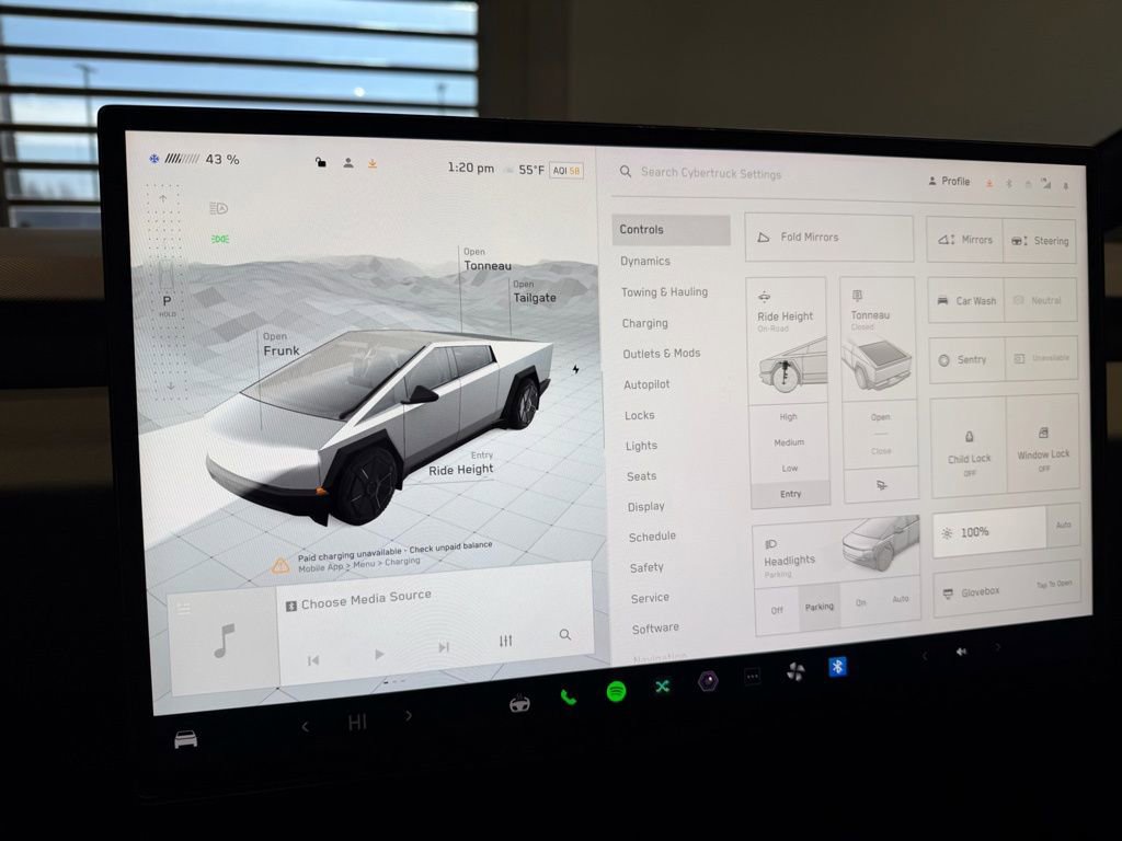 Used 2024 Tesla Cybertruck AWD Crew Cab image 19