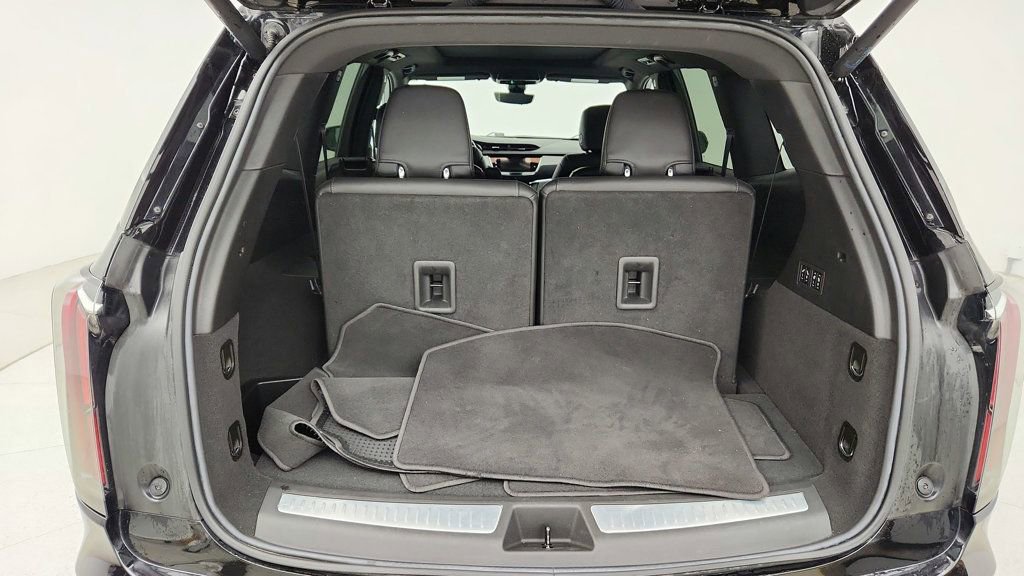 Used 2024 Cadillac XT6 Sport w/ Technology Package image 23