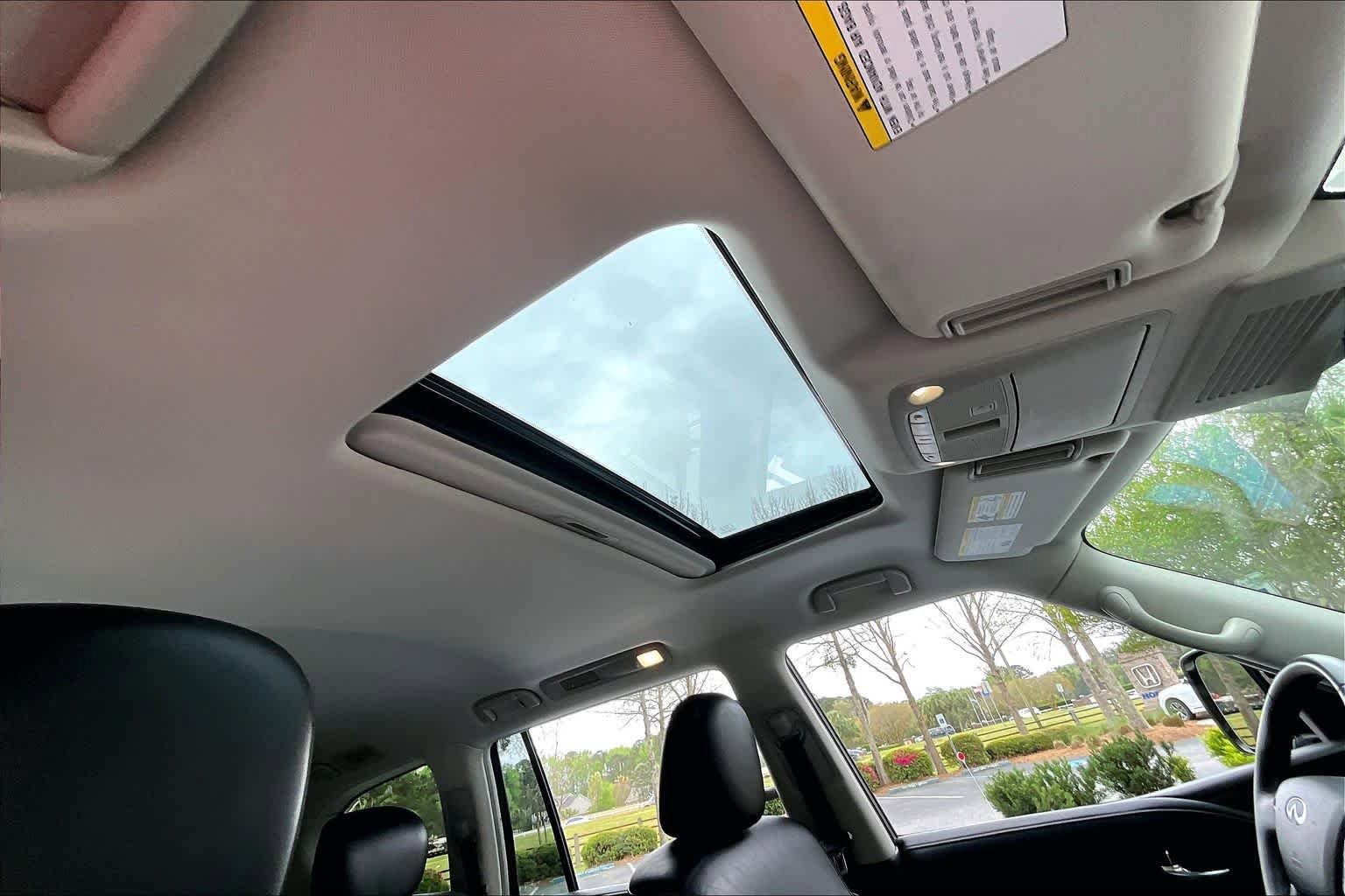 Used 2024 INFINITI QX80 Luxe image 14