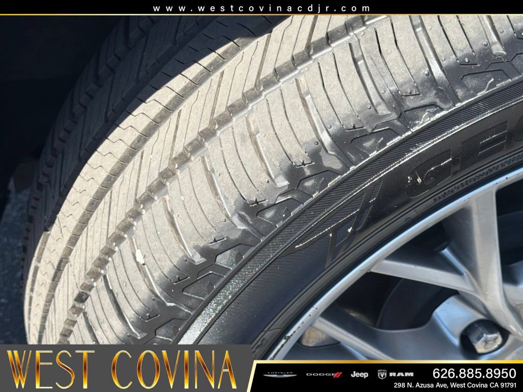 Used 2022 Jeep Grand Cherokee Summit w/ Advanced Protech Group IV AWD/4WD image 19