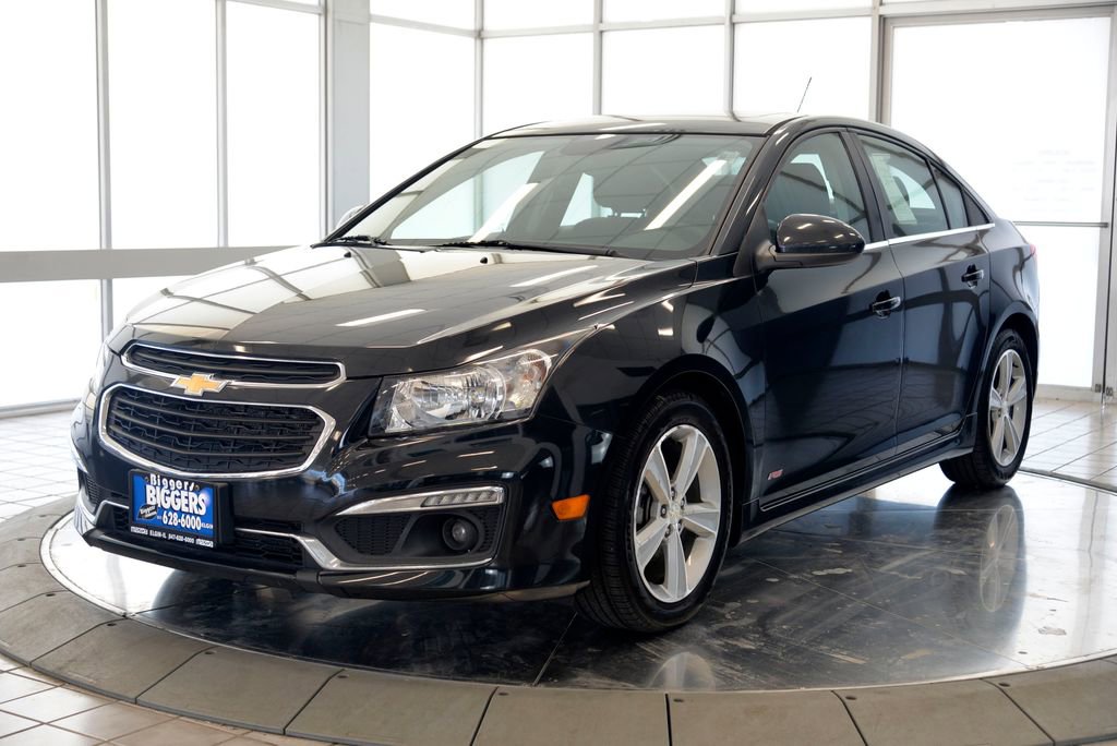 Used 2015 Chevrolet Cruze LT w/ Sun, Sound and Sport Package image 4
