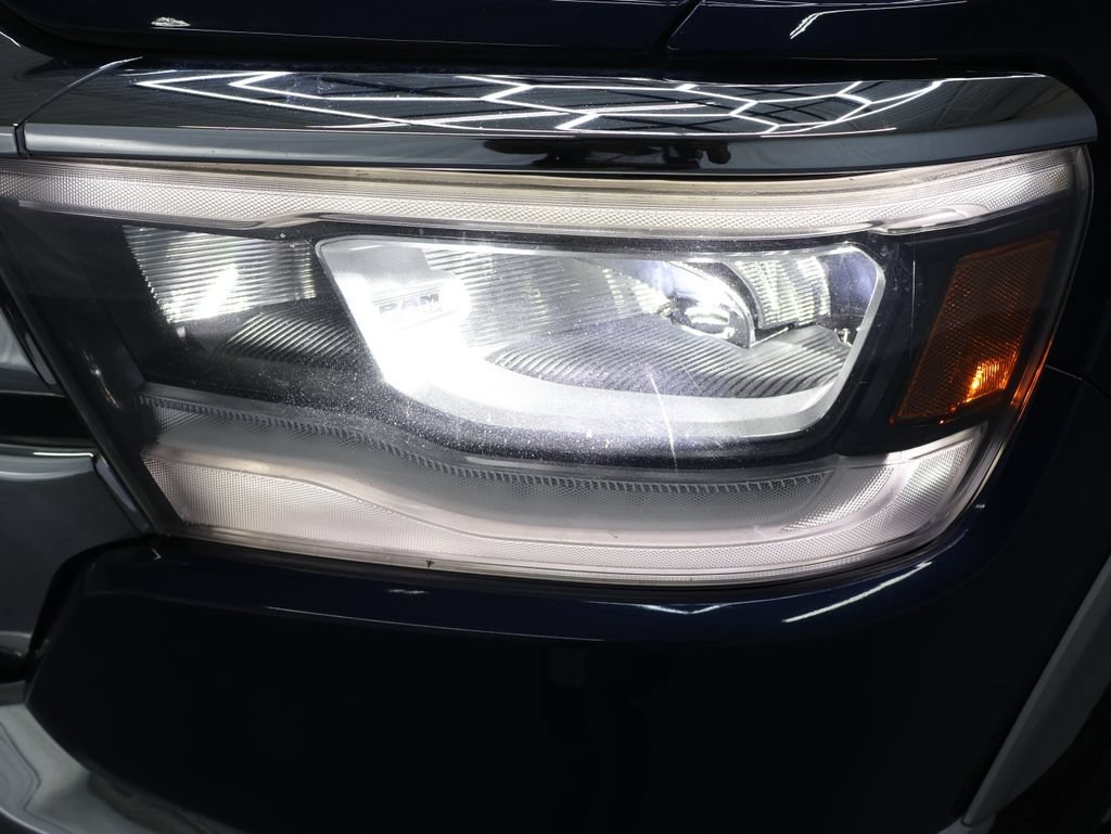 Used 2019 RAM 1500 Laramie AWD/4WD image 31