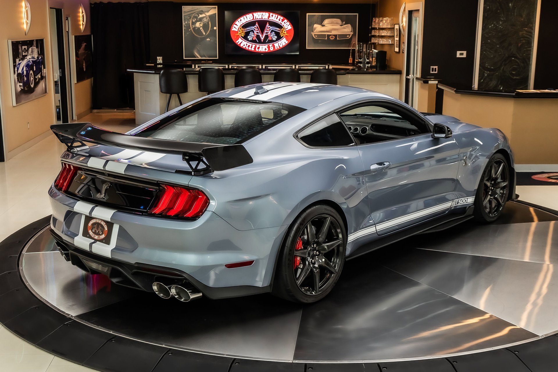 Used 2022 Ford Mustang Shelby GT500 w/ Carbon Fiber Track Pack RWD image 13