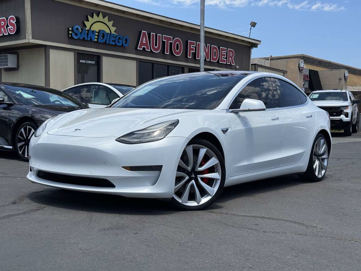 Used 2018 Tesla Model 3 Performance AWD/4WD image 2