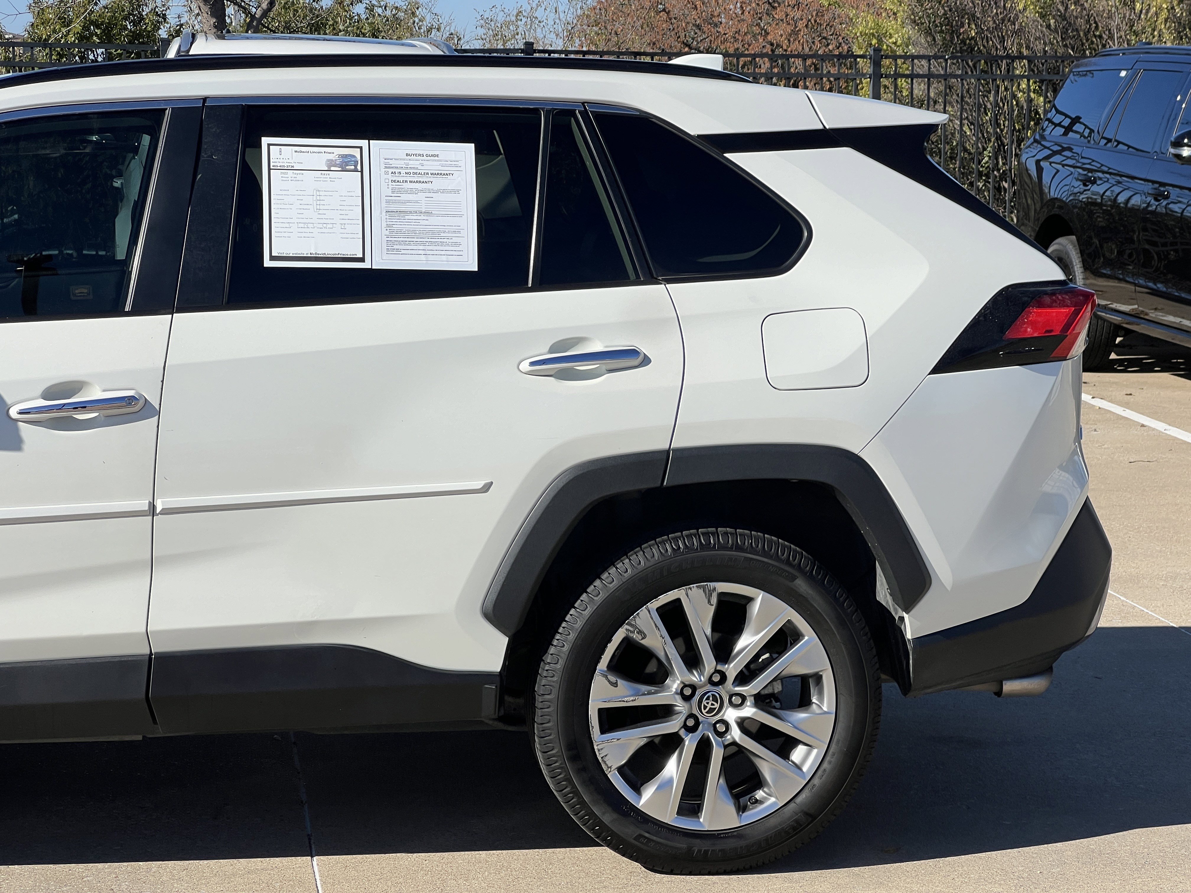 Used 2022 Toyota RAV4 Limited image 6