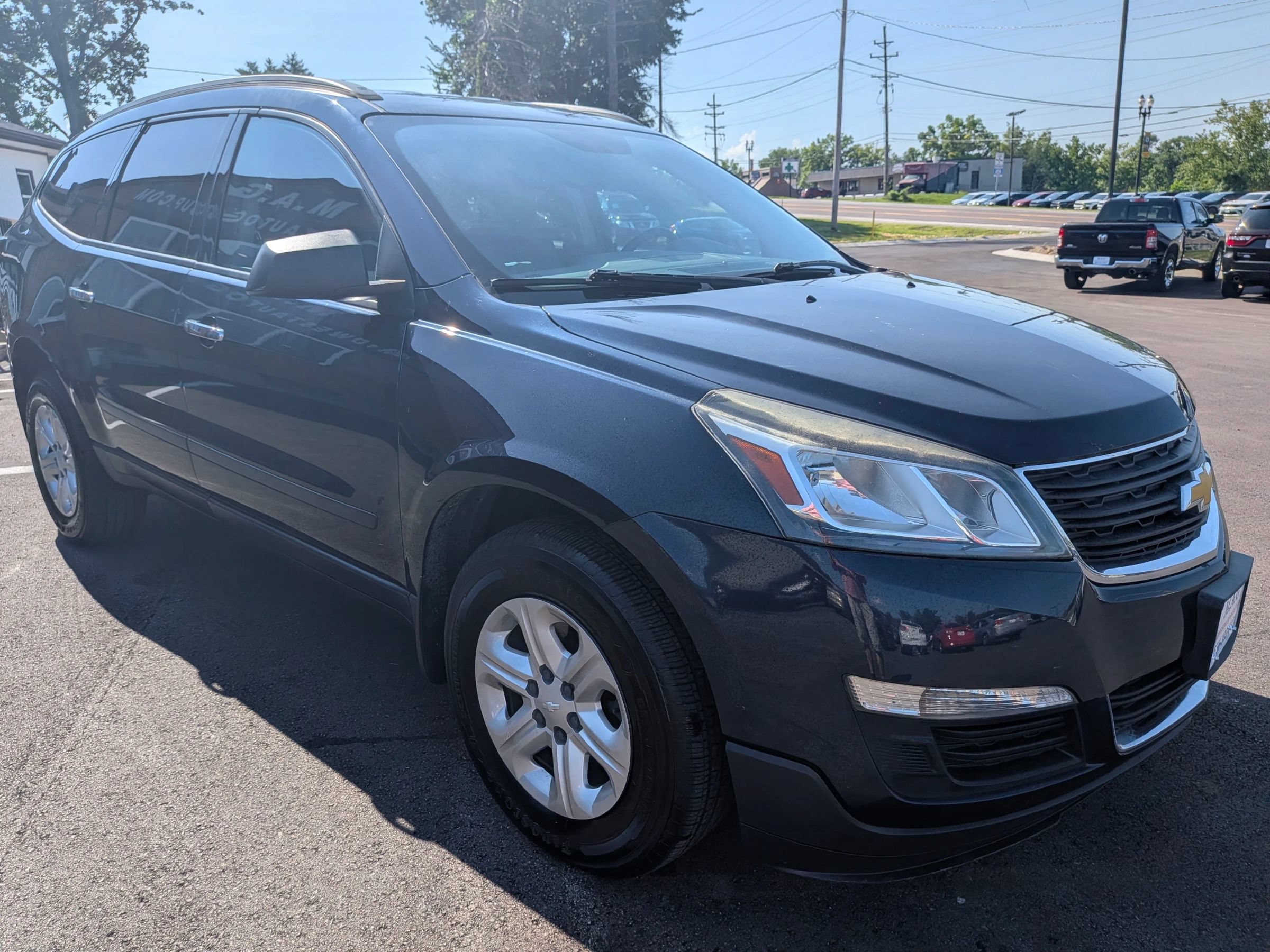 Used 2015 Chevrolet Traverse LS FWD image 8