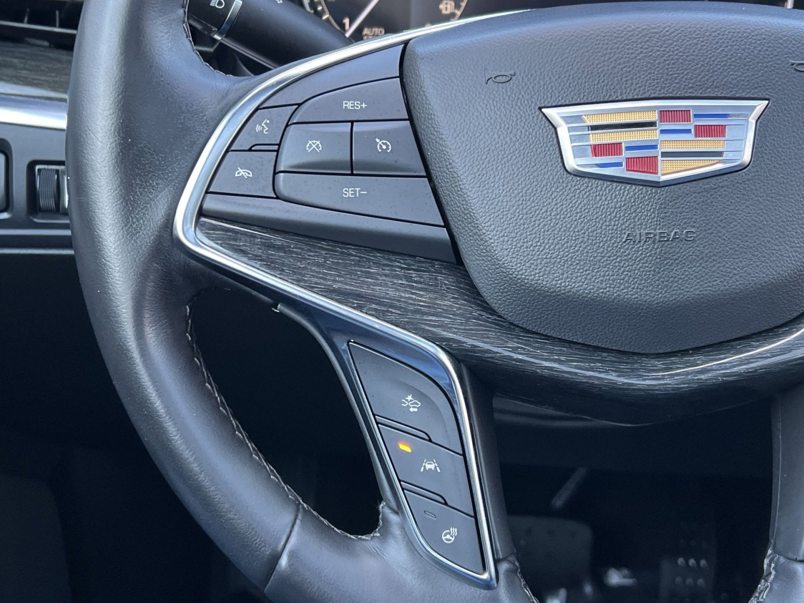 Used 2023 Cadillac XT5 Premium Luxury image 30