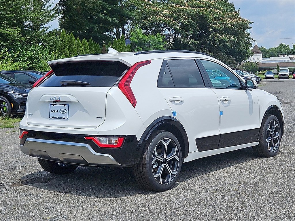 New 2025 Kia Niro EX Touring image 5