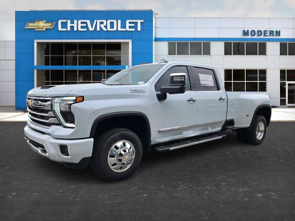 New 2026 Chevrolet Silverado 3500 High Country AWD/4WD image 1