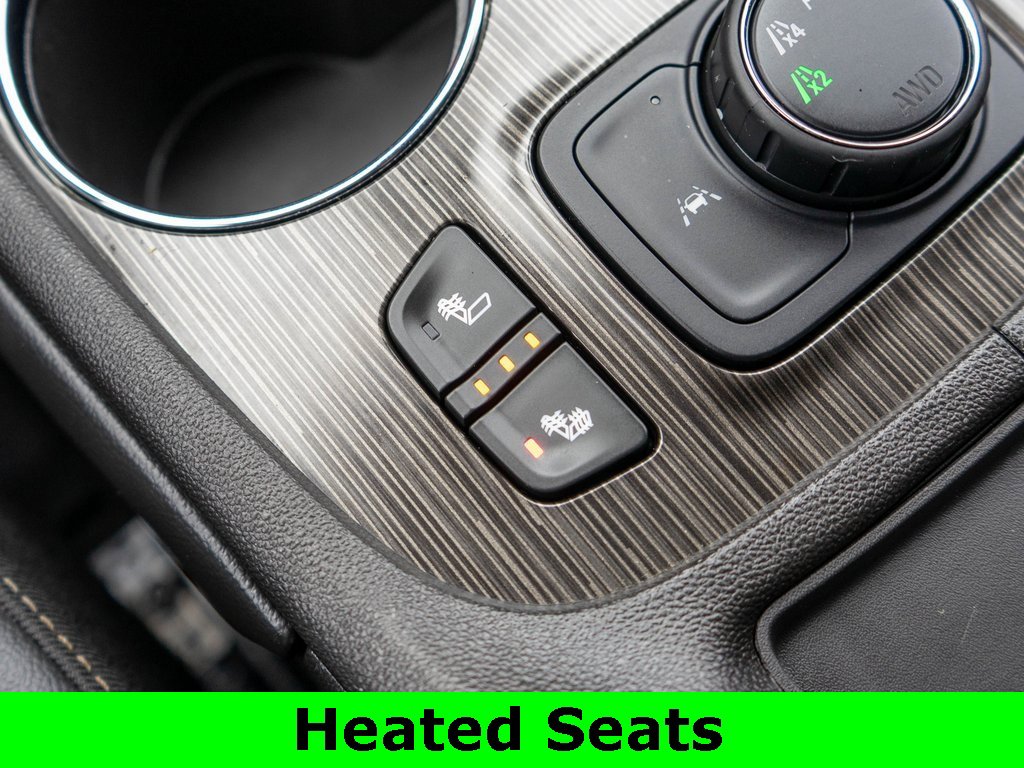 Used 2023 GMC Acadia SLT image 28