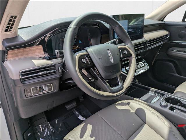 New 2025 Lincoln Corsair Grand Touring image 3