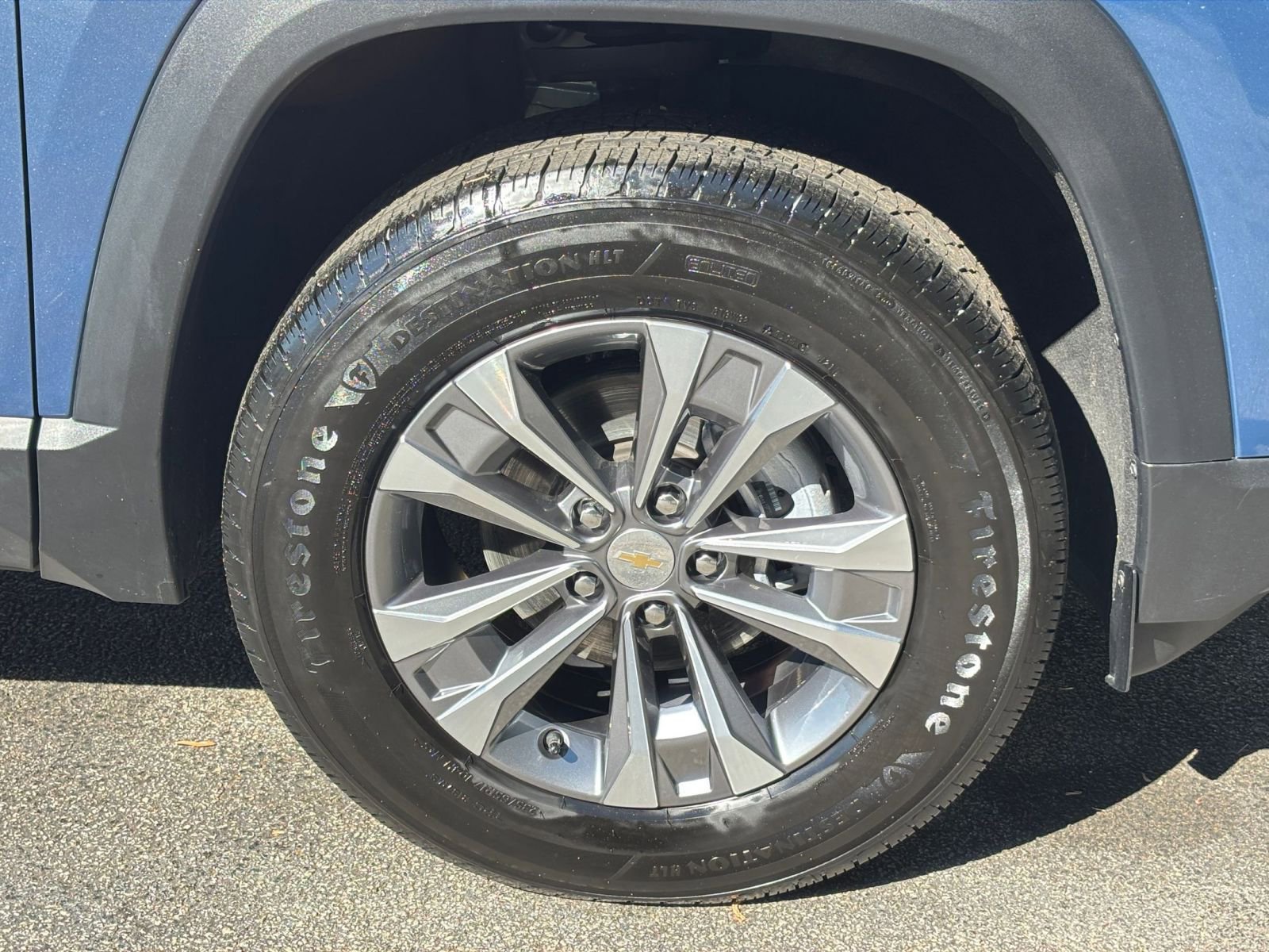 Used 2025 Chevrolet Equinox LT FWD image 31