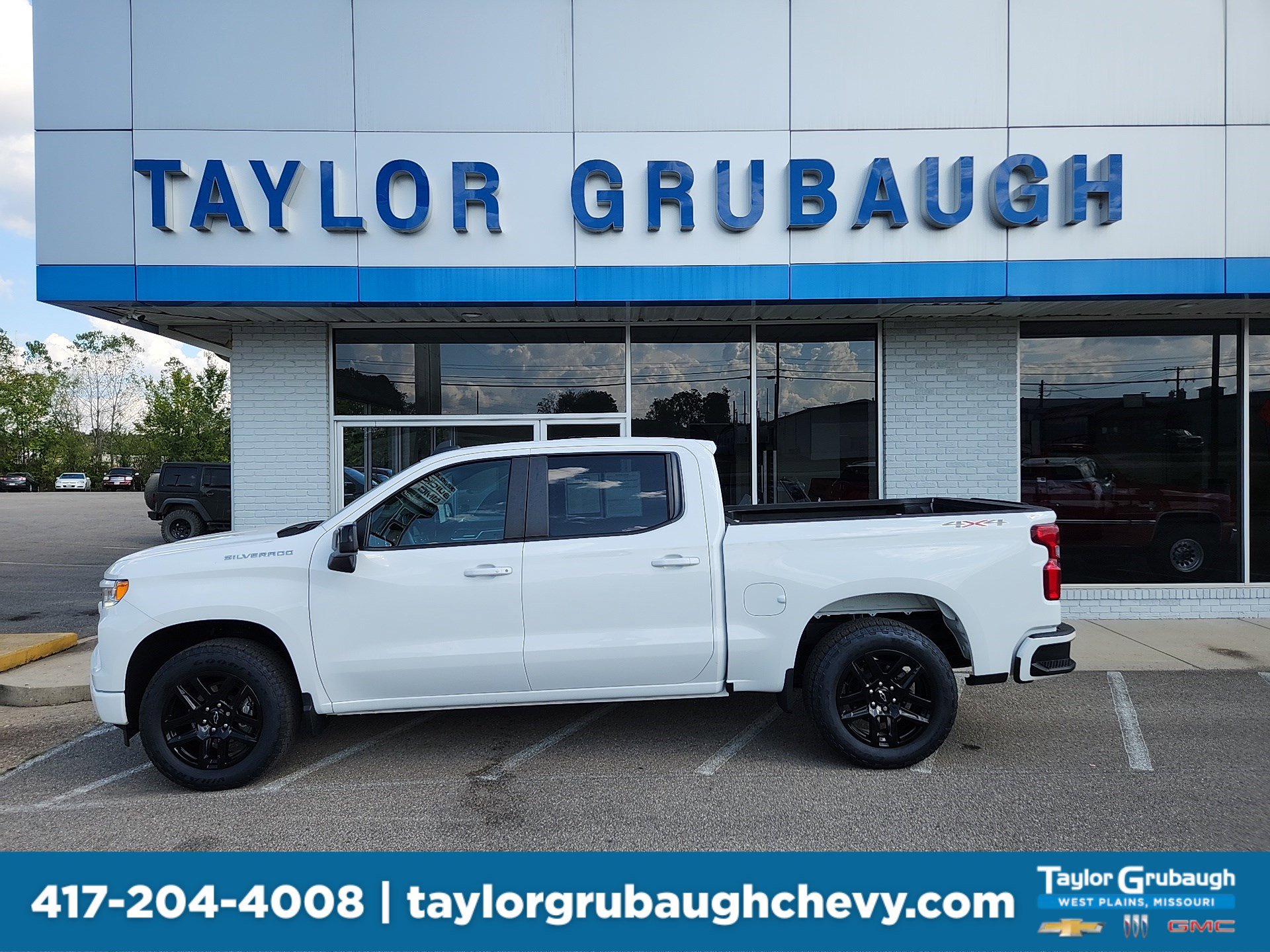 Used 2022 Chevrolet Silverado 1500 RST image 1