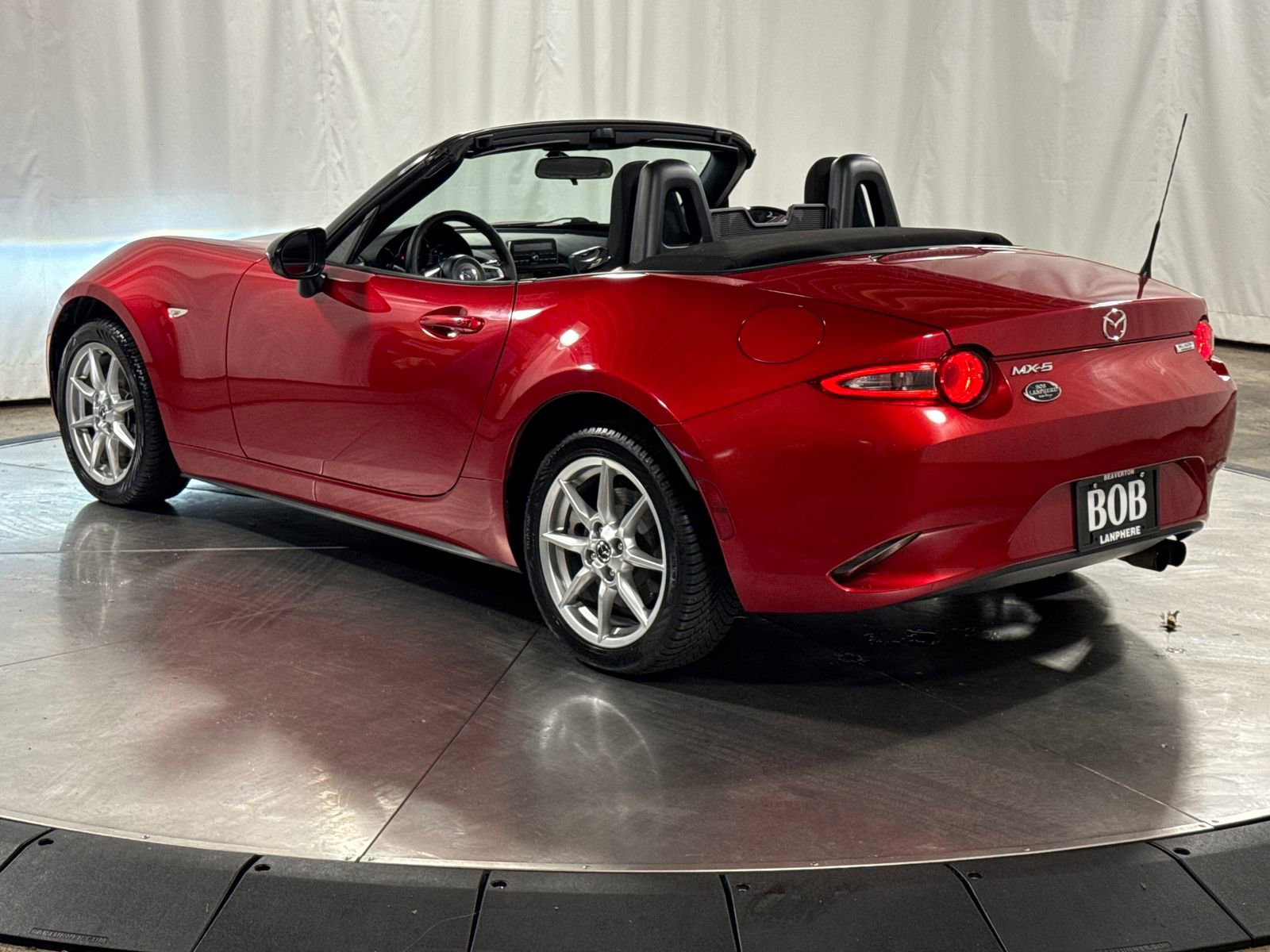 Used 2017 MAZDA MX-5 Miata Sport RWD image 10