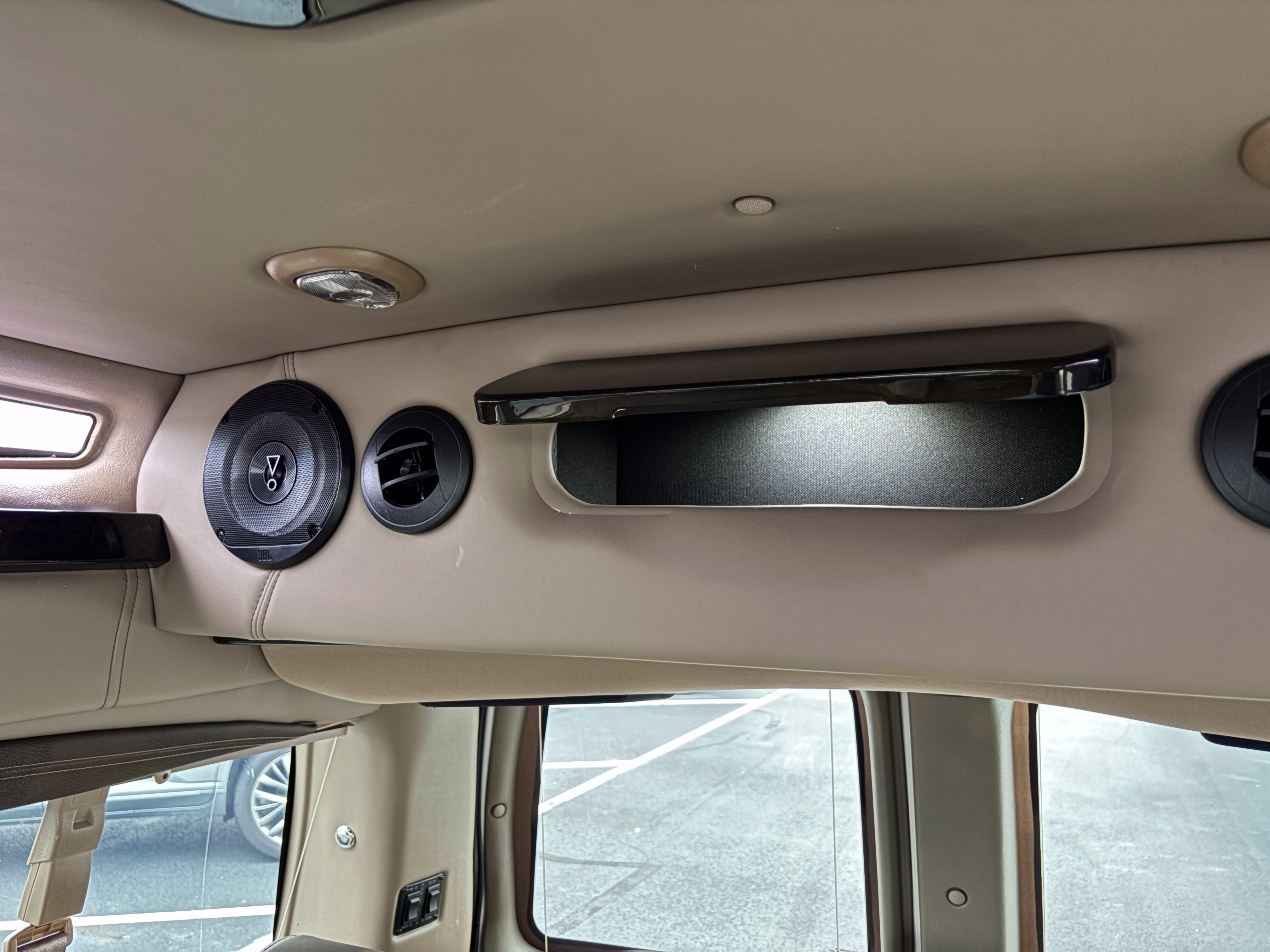 New 2026 GMC Savana 2500 w/ Driver Convenience Package RWD image 44
