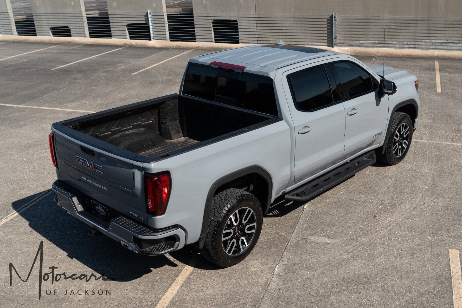 Used 2025 GMC Sierra 1500 AT4 w/ AT4 Premium Package image 31