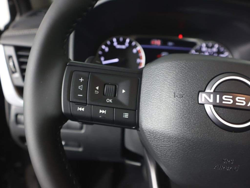 New 2026 Nissan Rogue SV AWD/4WD image 17