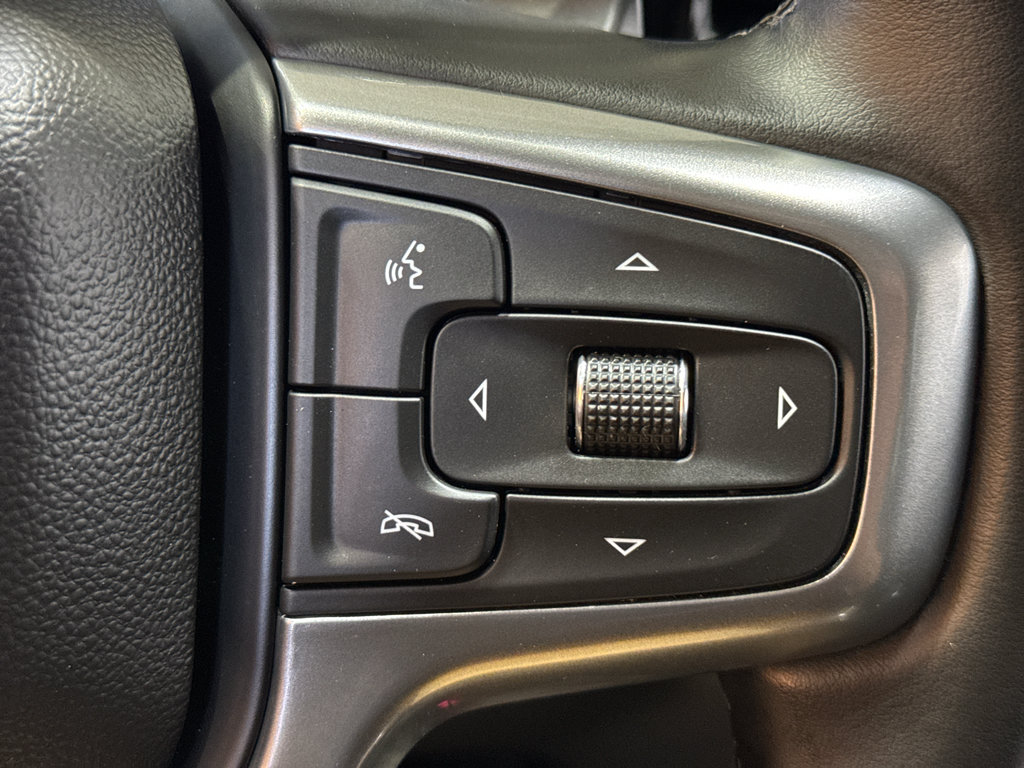 Used 2024 Chevrolet Silverado 1500 RST AWD/4WD image 27