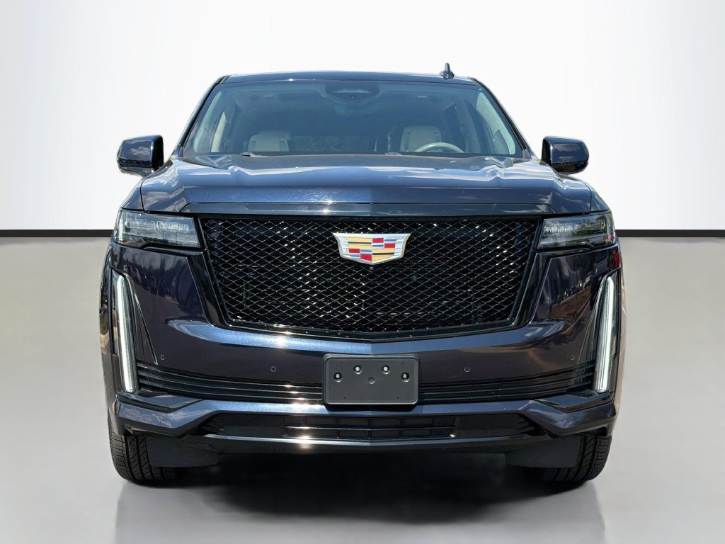 Used 2023 Cadillac Escalade Sport Platinum AWD/4WD image 3