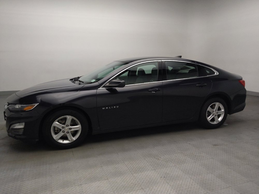 Used 2023 Chevrolet Malibu LS w/ Driver Confidence Package FWD image 2