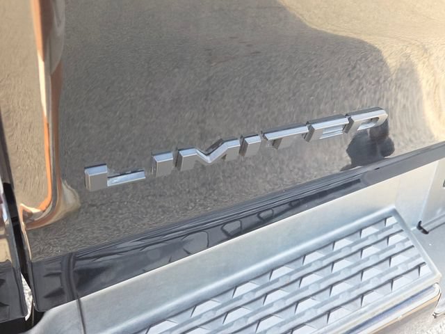 Used 2020 RAM 1500 Limited w/ Black Appearance Package AWD/4WD image 12